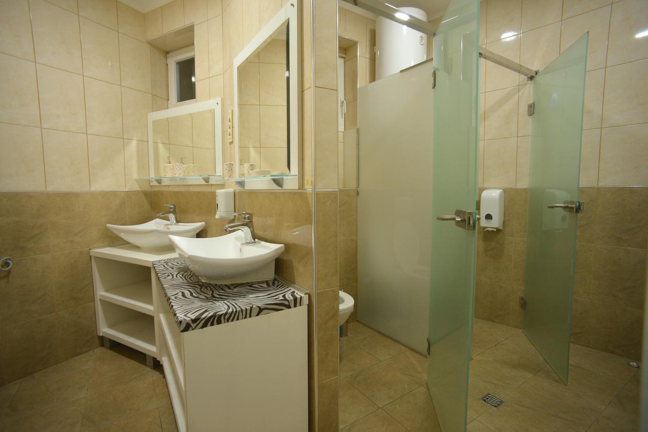 Auberge de jeunesse Stella Di Notte à Belgrade Extérieur photo
